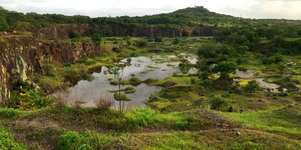 Vetal Tekdi, Pune Tourist Attraction