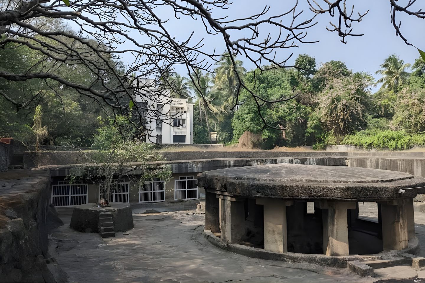Places to Visit Pataleshwar Temple, Pune